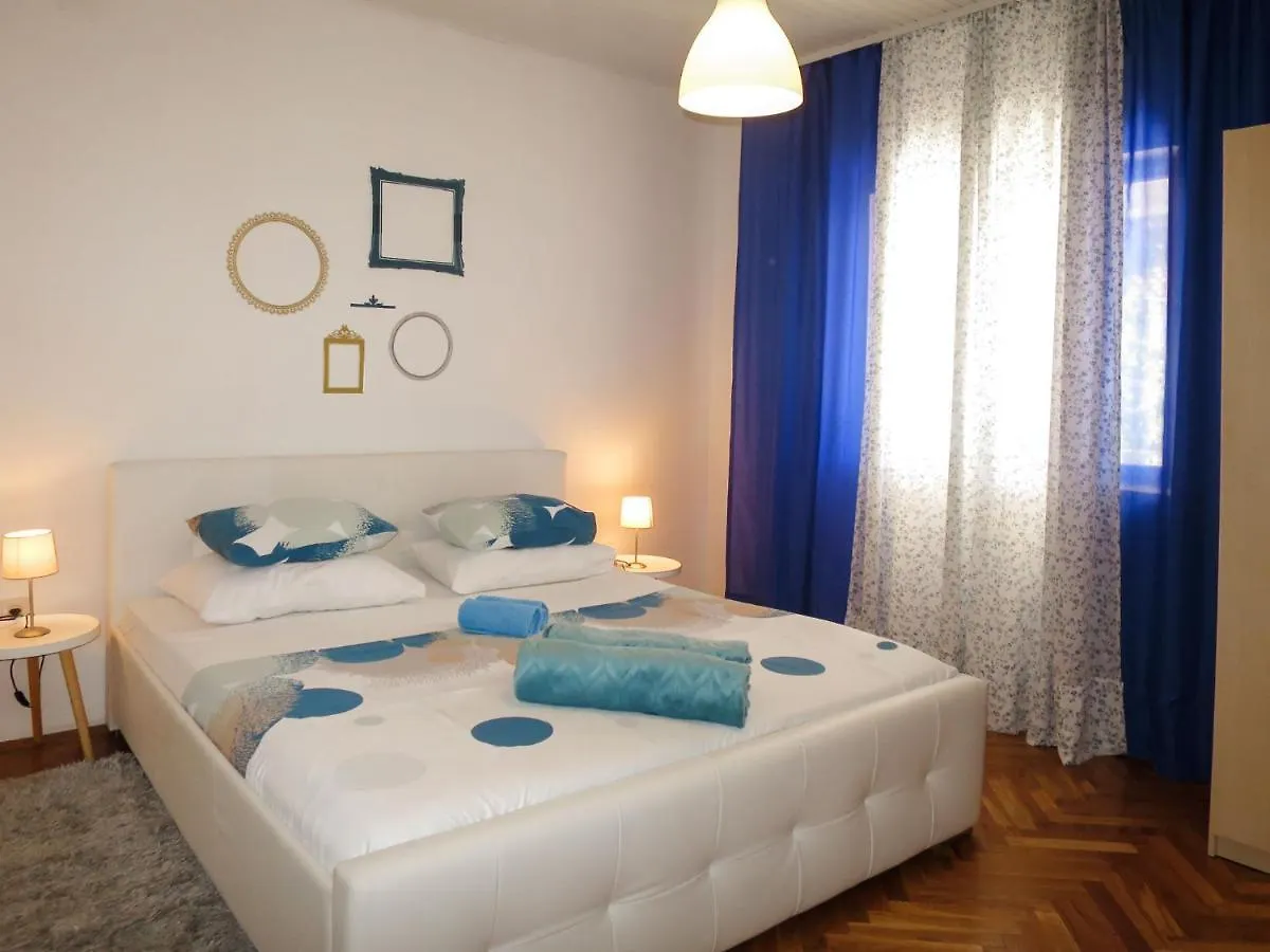 Holiday Home Matkovic - Srd300 By Interhome Rovanjska